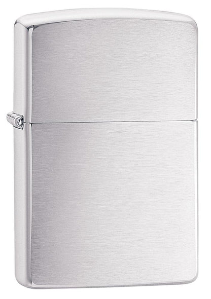 Zippo Feuerzeug Frontansicht ¾ Winkel gebürstetes Chrom in dickwandig