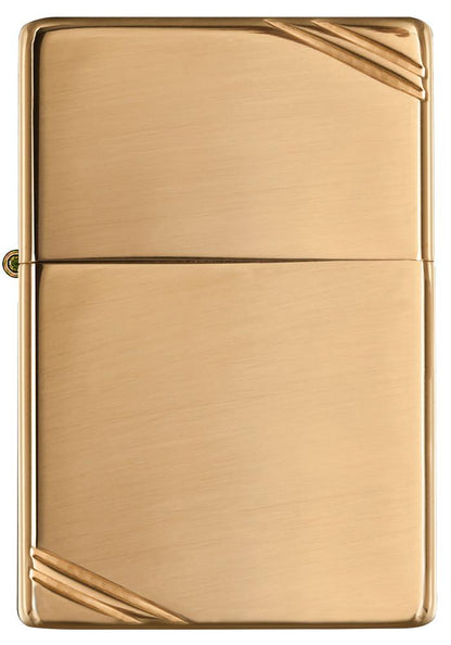 Frontansicht Zippo Feuerzeug Vintage Brass High Polished mit dekorativen Schrägstrichen an beiden Ecken