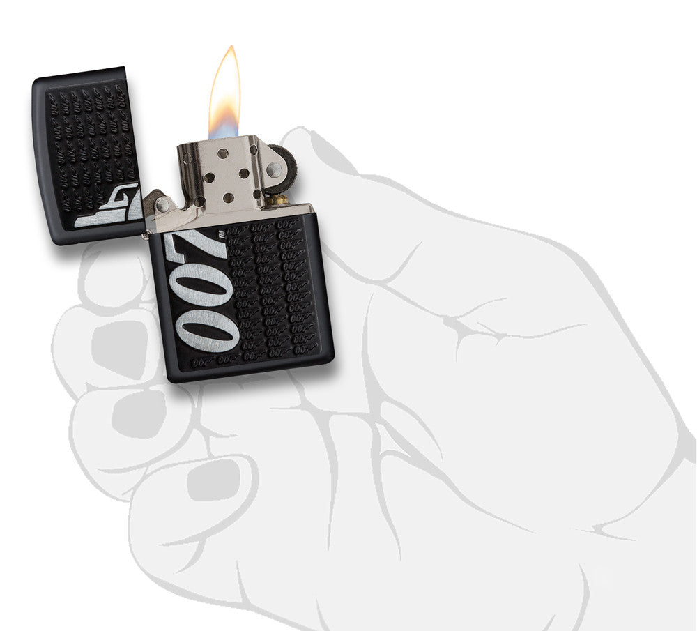 Zippo Feuerzeug James Bond schwarz mit großem 007 Logo seitlich öffnet mit Flamme in stilisierter Hand
