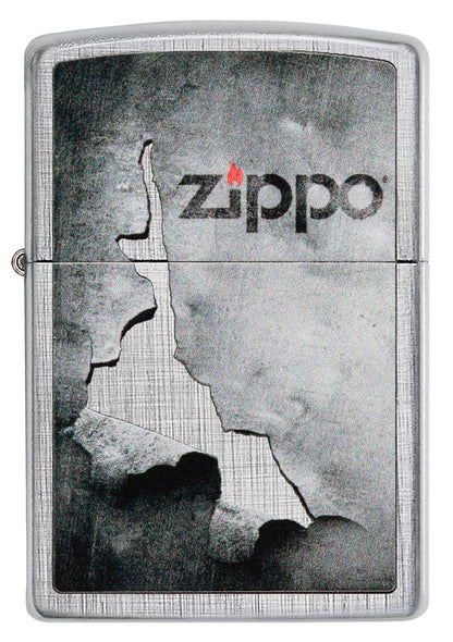 Frontansicht Zippo Feuerzeug chrom Zippo Logo auf abblätterndem Metall